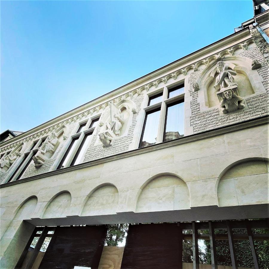 Charme De L'Ancien Pour Cet Appartement Entierement Renove Dans L'Hypercentre De Reims Exteriör bild