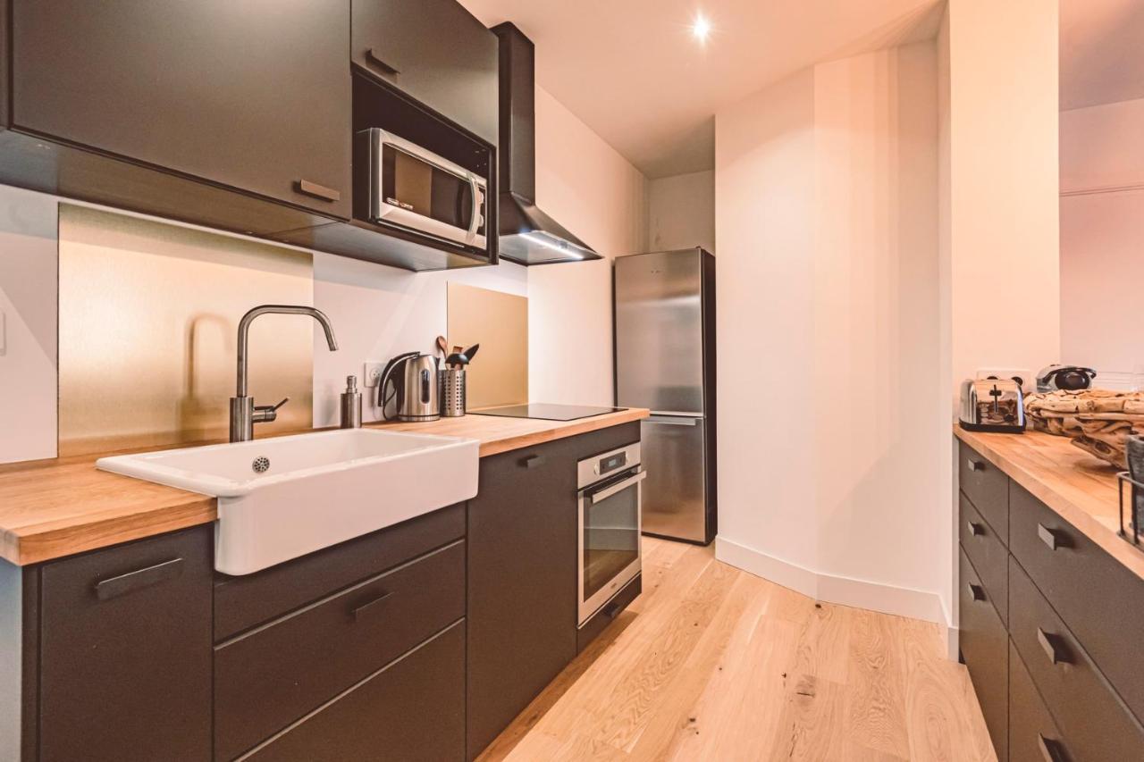 Charme De L'Ancien Pour Cet Appartement Entierement Renove Dans L'Hypercentre De Reims Exteriör bild