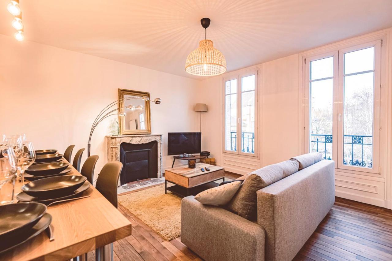 Charme De L'Ancien Pour Cet Appartement Entierement Renove Dans L'Hypercentre De Reims Exteriör bild