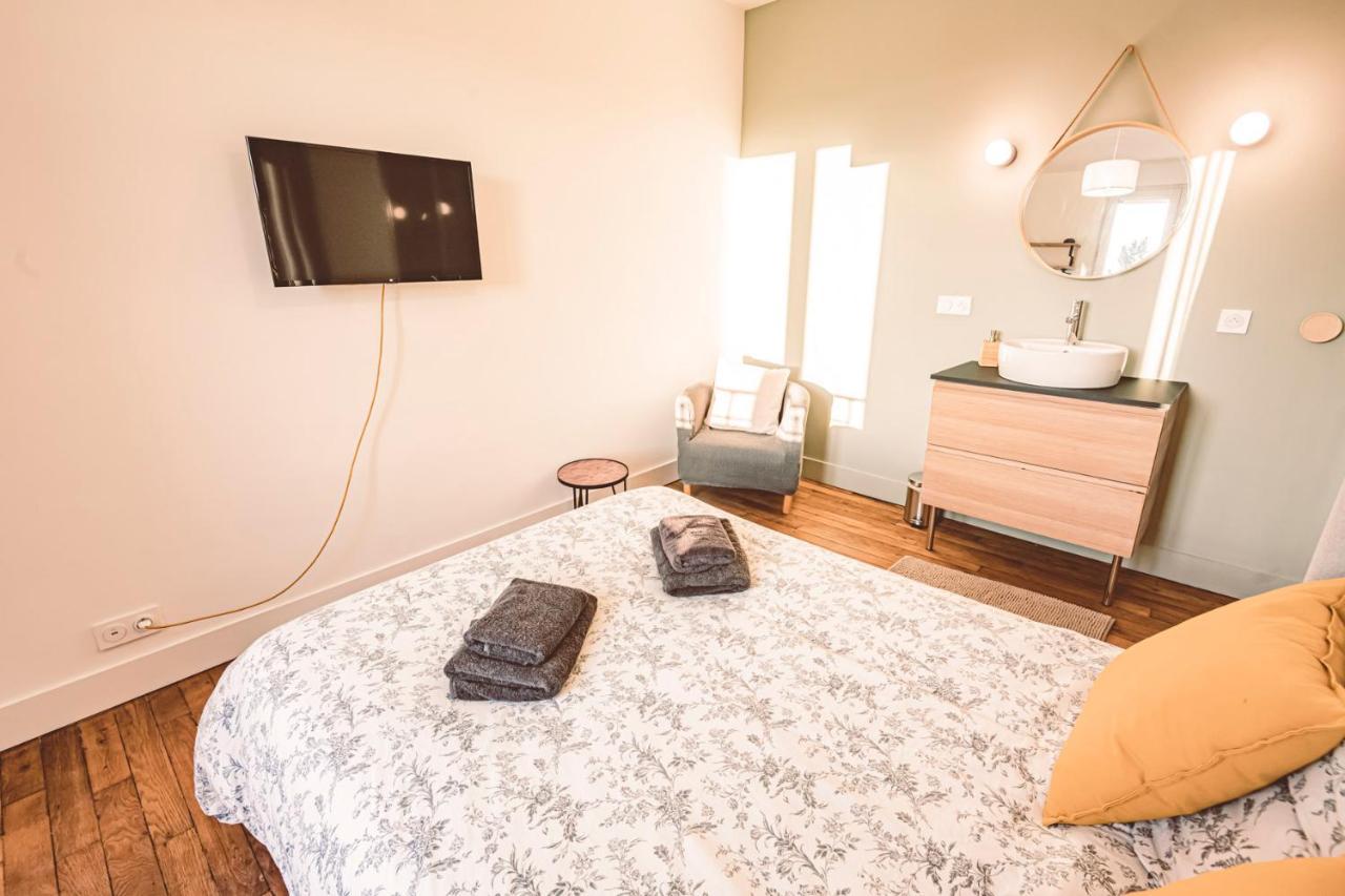 Charme De L'Ancien Pour Cet Appartement Entierement Renove Dans L'Hypercentre De Reims Exteriör bild