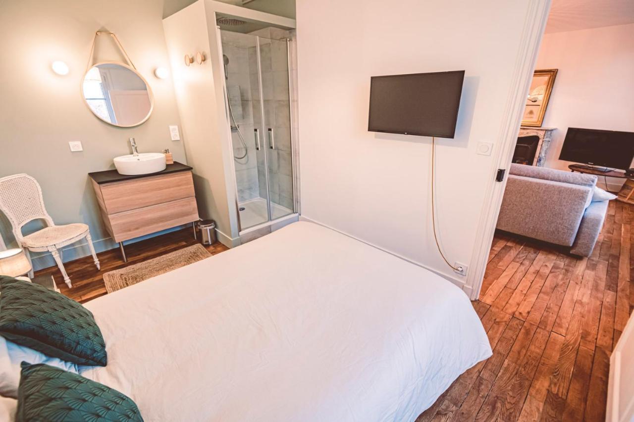 Charme De L'Ancien Pour Cet Appartement Entierement Renove Dans L'Hypercentre De Reims Exteriör bild